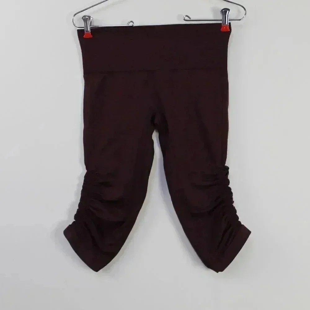 Lululemon in the flow crop Bordeaux 4